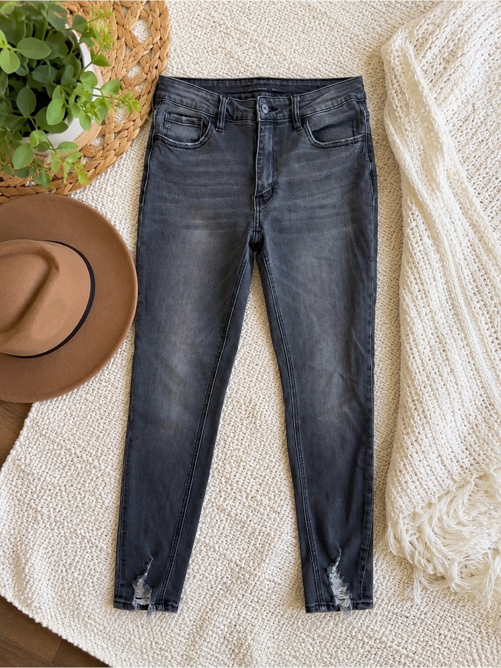 KanCan Black/Gray denim stretchy jeans